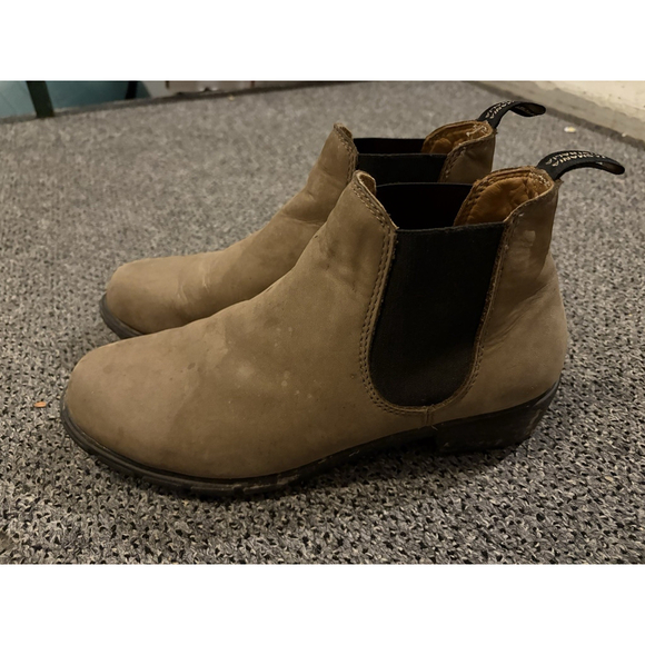 Blundstone Shoes - Blundstone Women's #1974 Series Ankle Boots Stone Nubuck 10 US 41 EUR Leather
